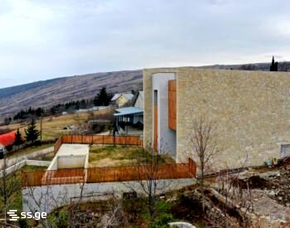 5 Room Private House For Sale view 3