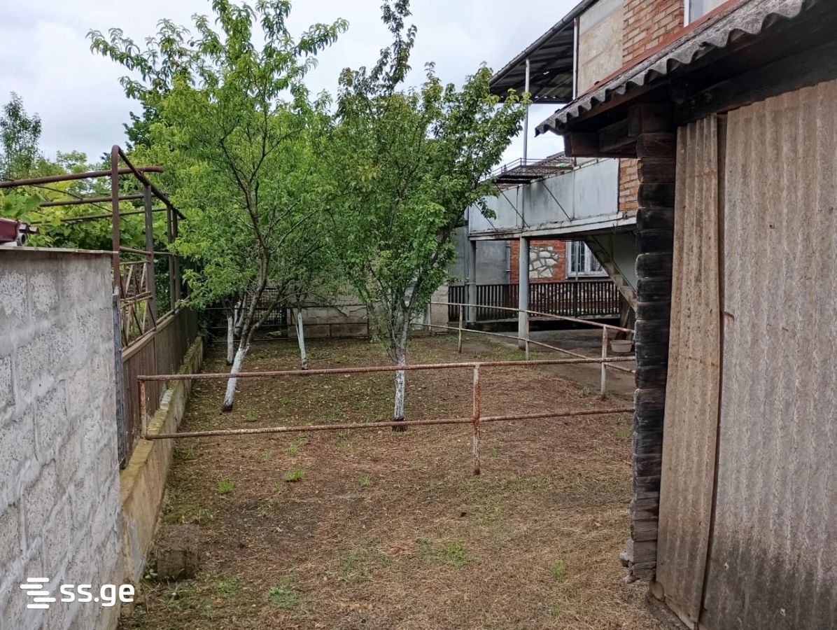 5 Room Private House For Sale view 3