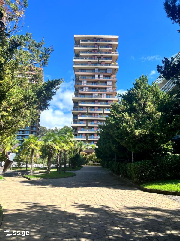 1 Room Flat For Sale view 2