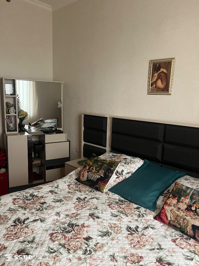 7 Room Private House For Sale view 8