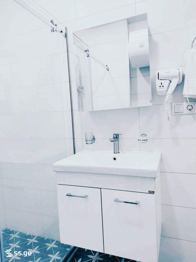 1 Room Hotel For Rent. Batumi, 3 of 4
