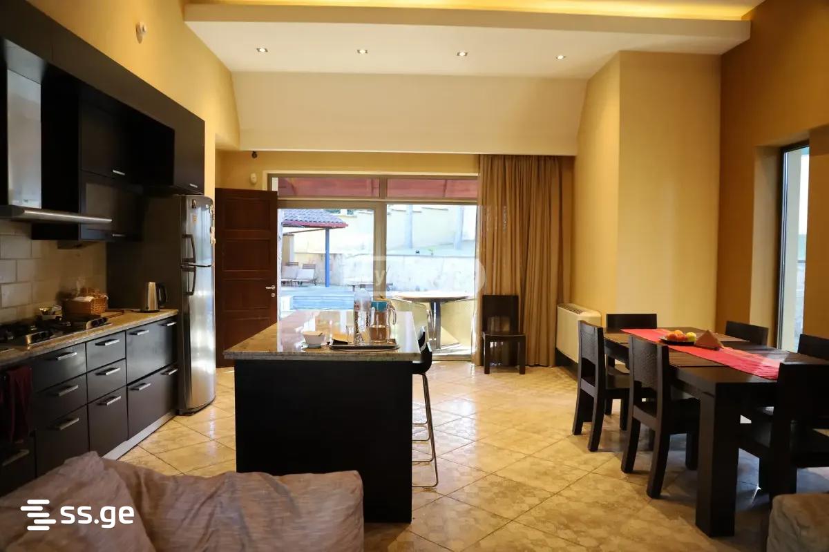8 Room Private House For Sale view 10
