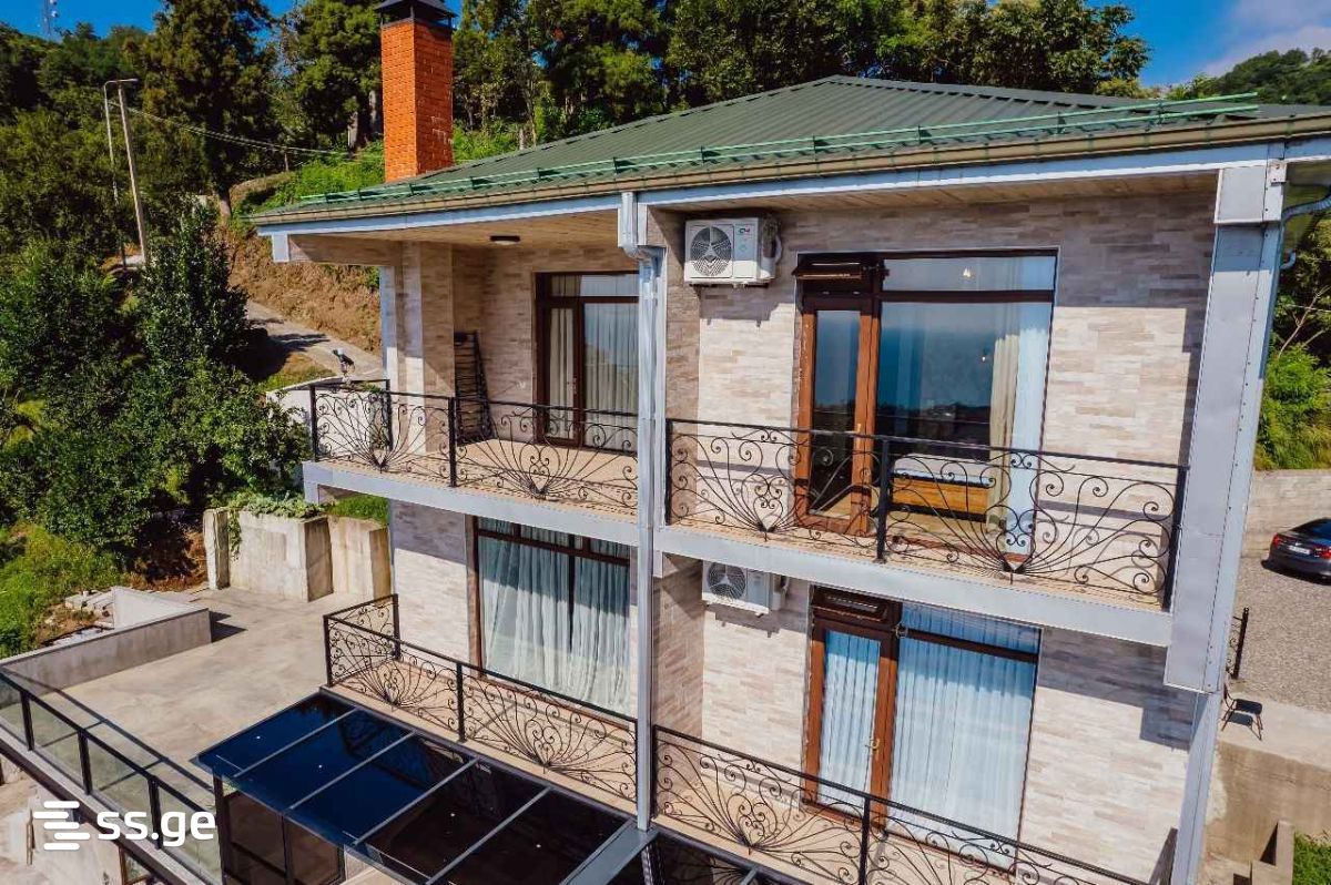 15 Room Summer Cottage For Rent. Makhindjauri view 6