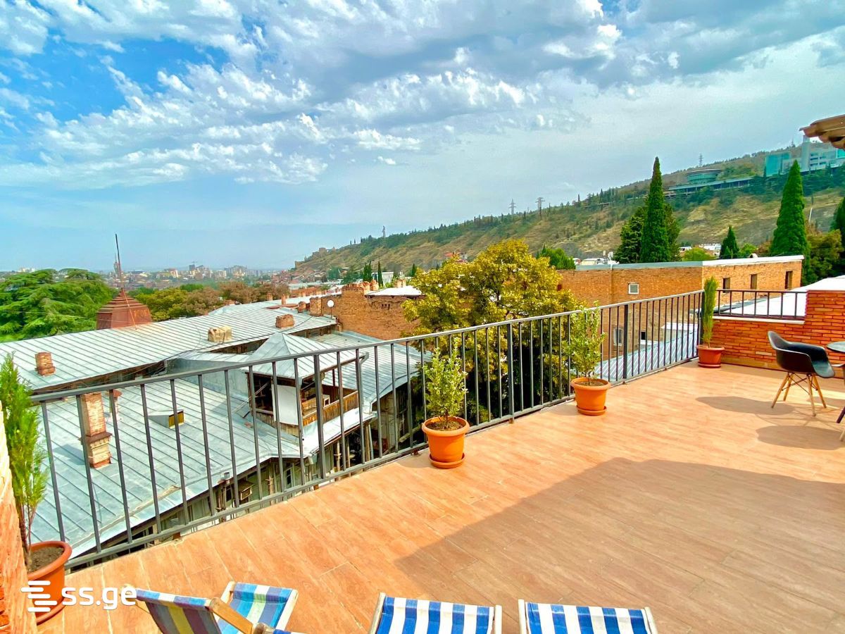 10 Room Hotel For Sale view 9