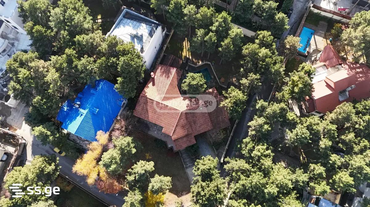 8 Room Private House For Sale view 11