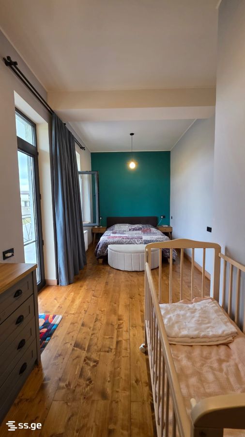 8 Room Private House For Sale view 15