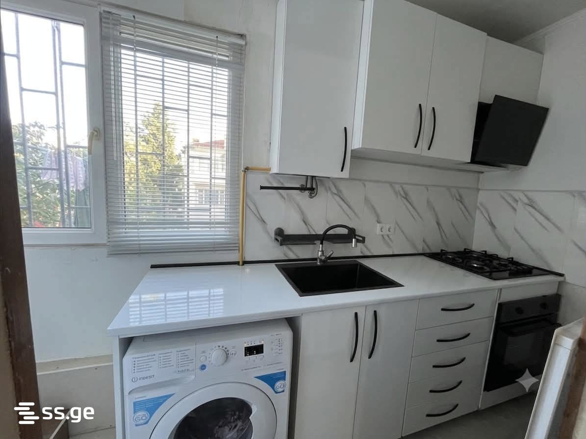 2 Room Flat For Sale view 3