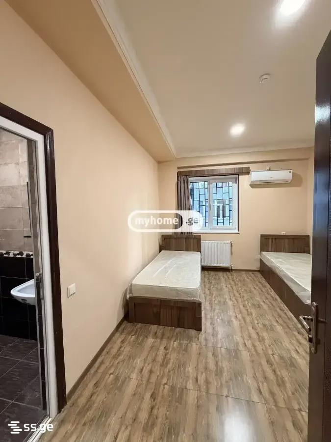 8 Room Hotel For Rent. Vera view 9