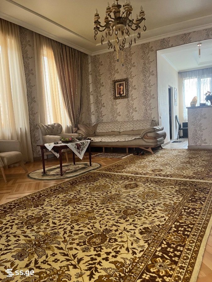 7 Room Private House For Sale view 11