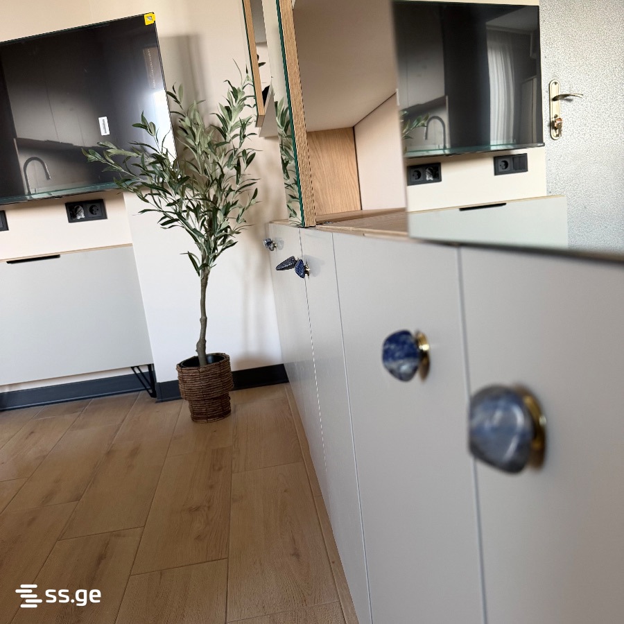 2 Room Flat For Sale, 1 of 4
