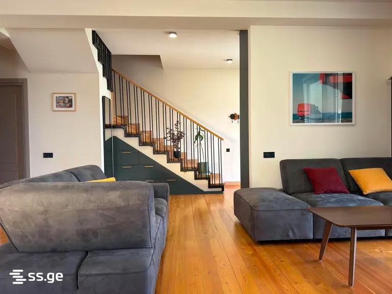 6 Room Private House For Sale view 40