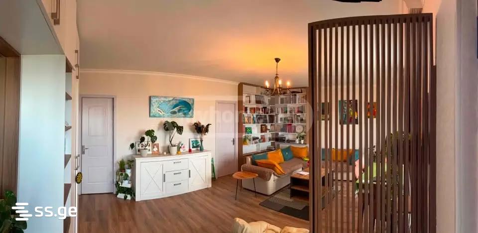 5 Room Private House For Sale view 2