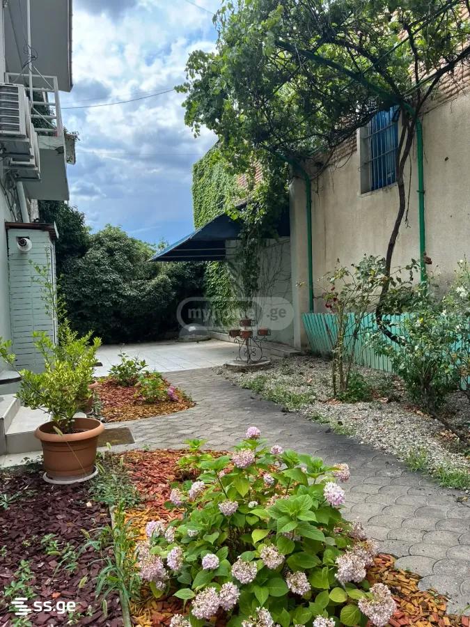 7 Room Private House For Rent. Vera view 15