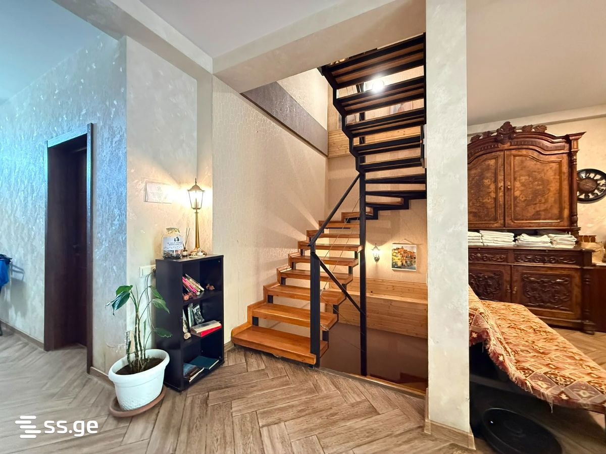 10 Room Hotel For Sale view 12