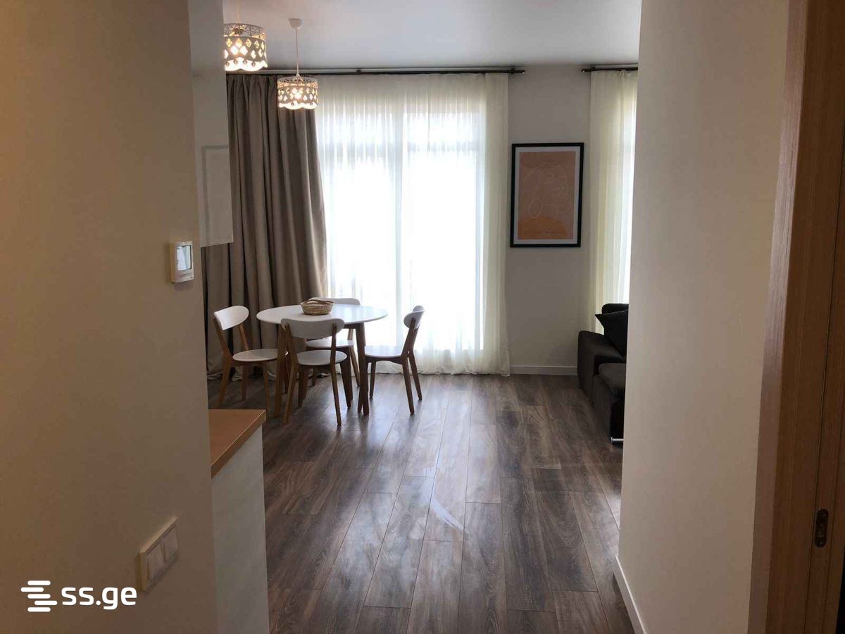 3 Room Flat For Sale view 3