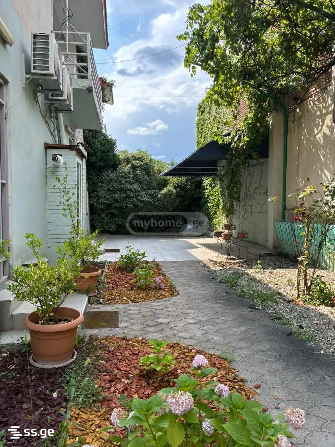 7 Room Private House For Rent. Vera view 3