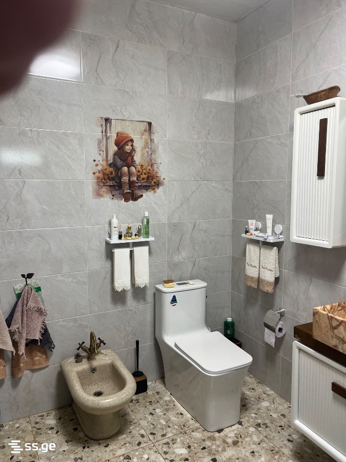 7 Room Private House For Sale view 6