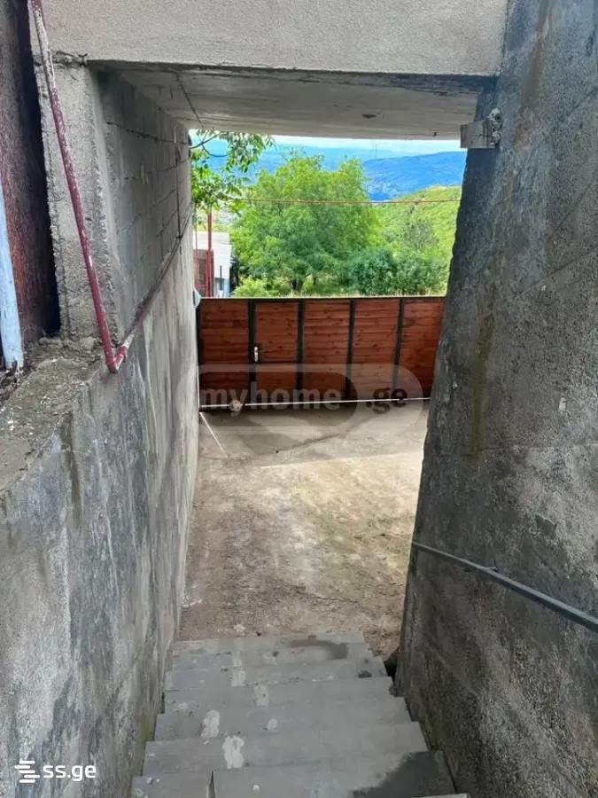 5 Room Private House For Sale view 9