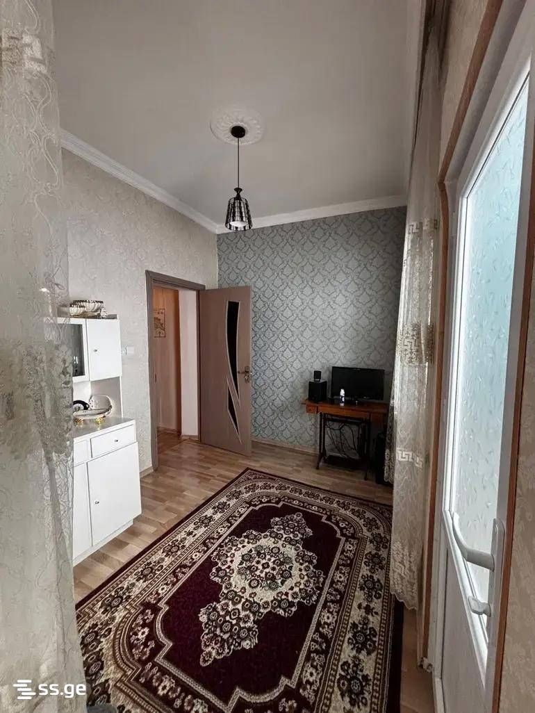 6 Room Private House For Sale view 4