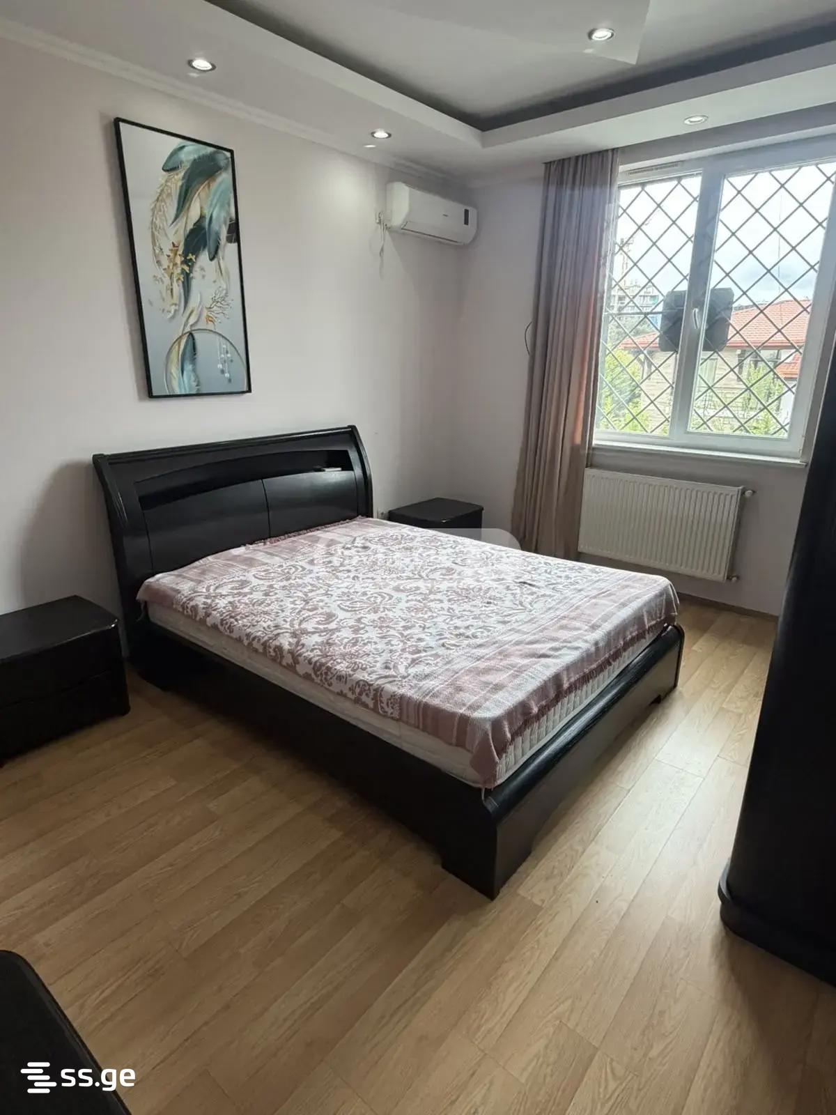 8 Room Private House For Rent. Digomi view 3
