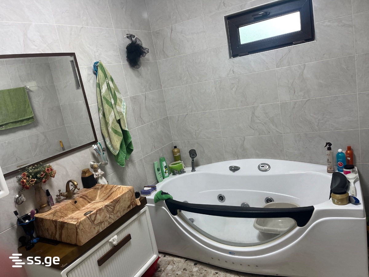 7 Room Private House For Sale view 10