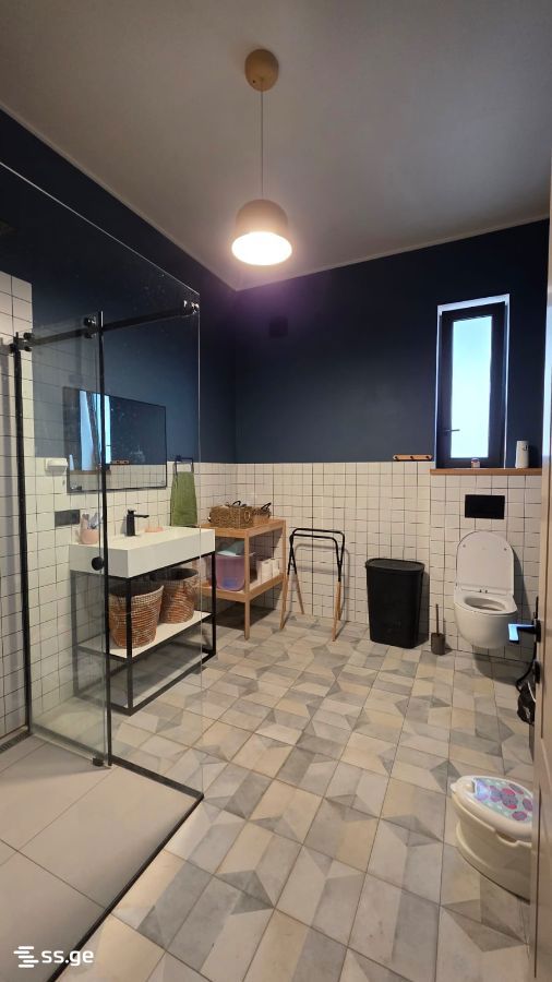 8 Room Private House For Sale view 9