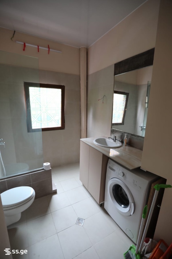 3 Room Flat For Rent. Chugureti view 1