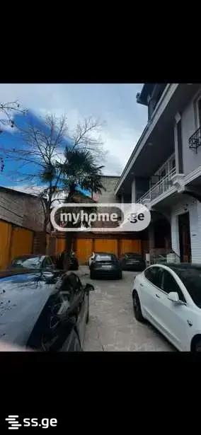 20 Room Hotel For Rent. Chugureti view 4