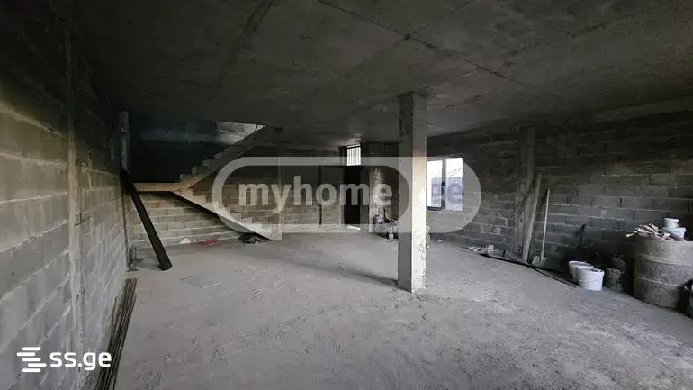 4 Room Private House For Sale view 6