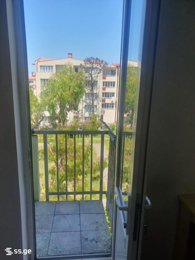 1 Room Flat Daily Rent. Poti view 7