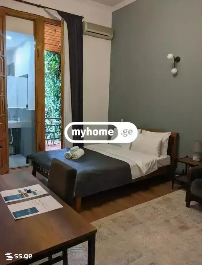 12 Room Hotel For Rent. Vera view 1