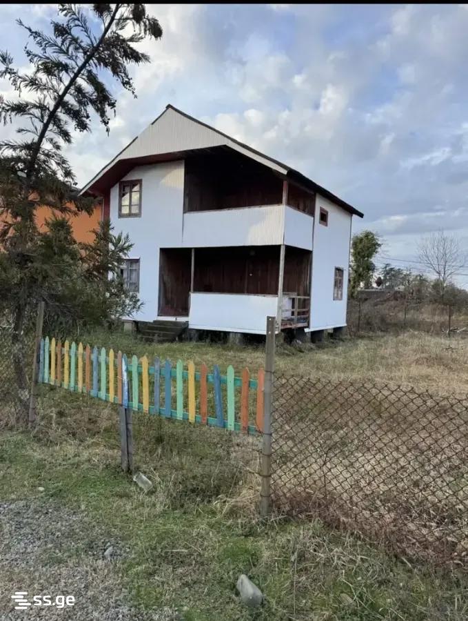 6 Room Private House For Sale view 4