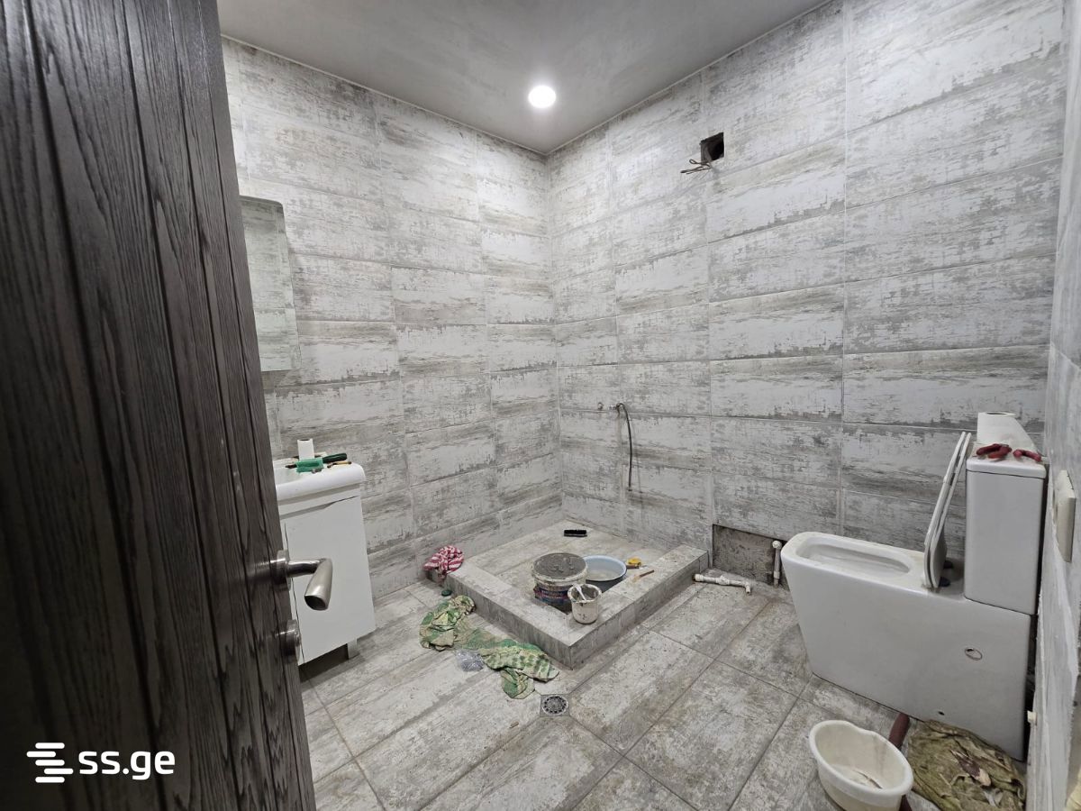 6 room Flat For Sale. Saburtalo - Widok 3