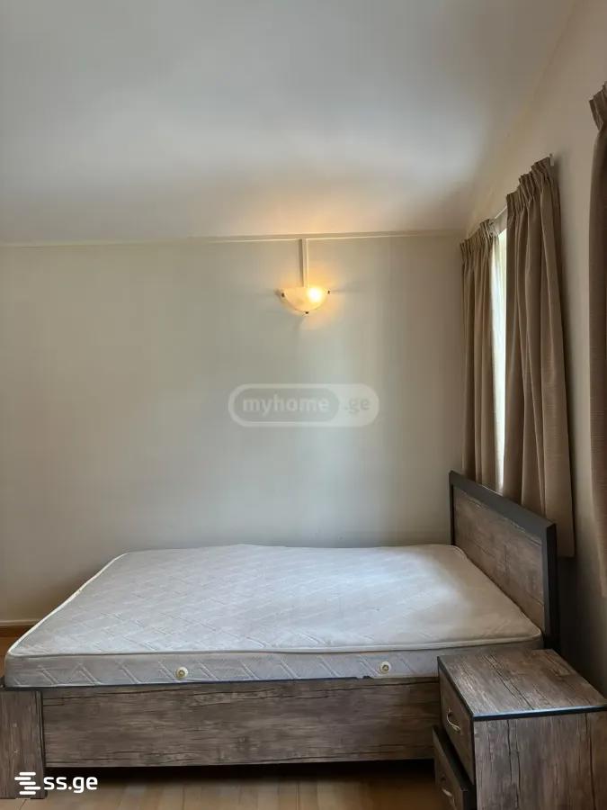 7 Room Private House For Rent. Vera view 4
