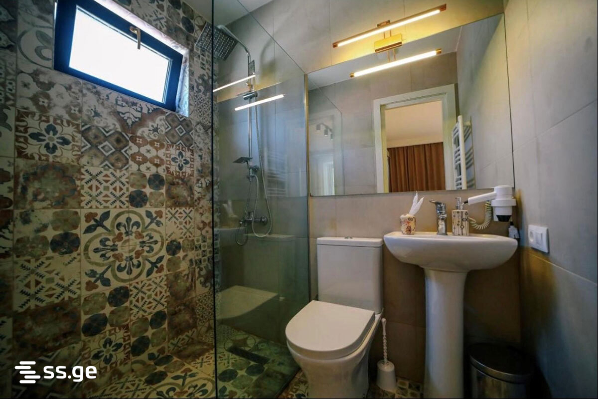 11 Room Hotel For Sale view 14