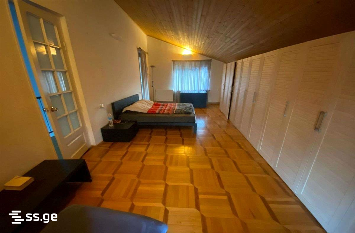 7 Room Private House For Sale view 44