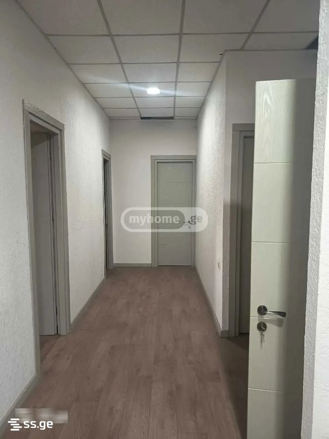 Commercial Space For Sale. Isani view 4