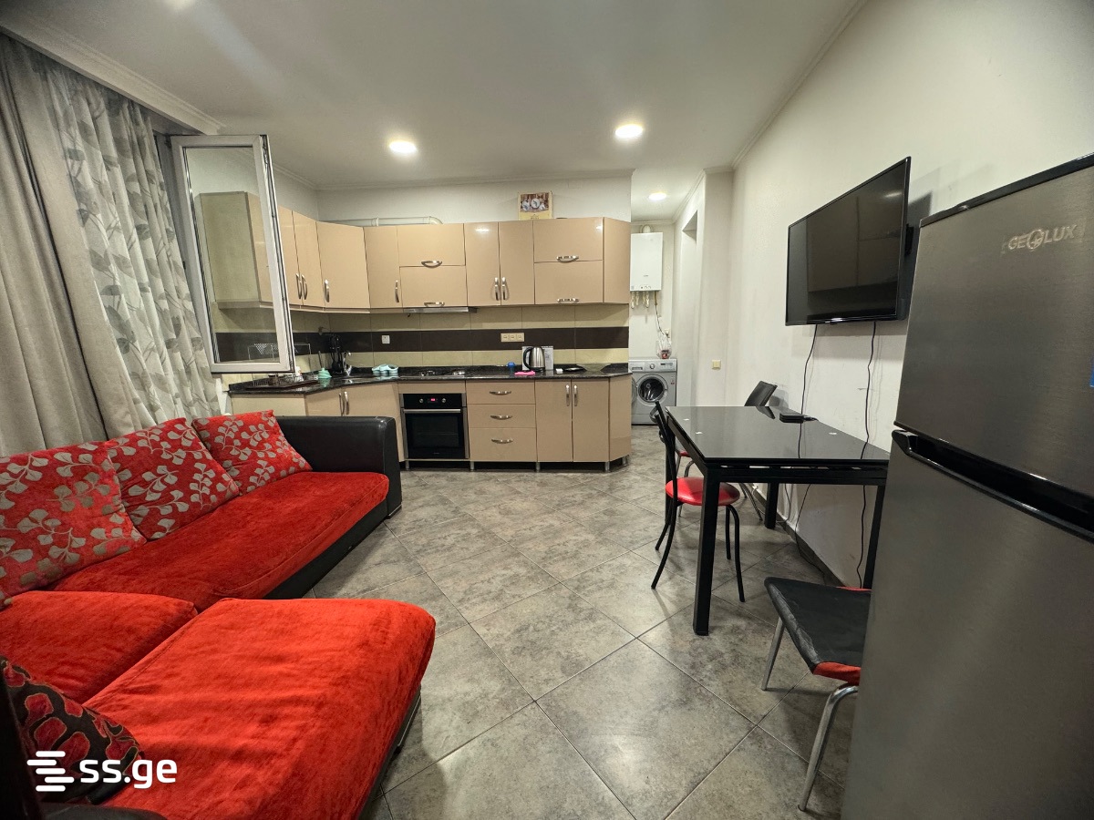 2 room Flat Daily rent. Batumi - Bild 2