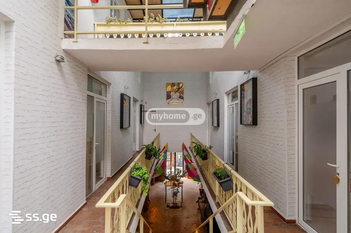 21 Room Hotel For Rent. Avlabari view 4