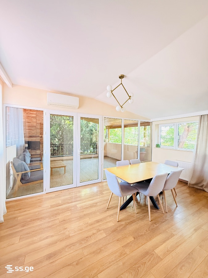 5 Room Flat For Rent. Chugureti
