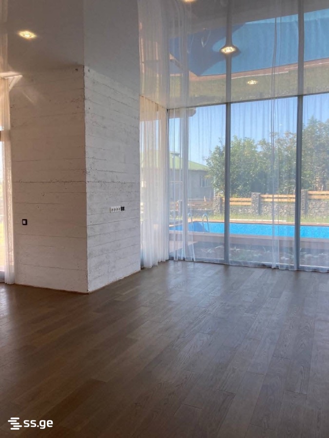 5 Room Summer Cottage For Sale view 2