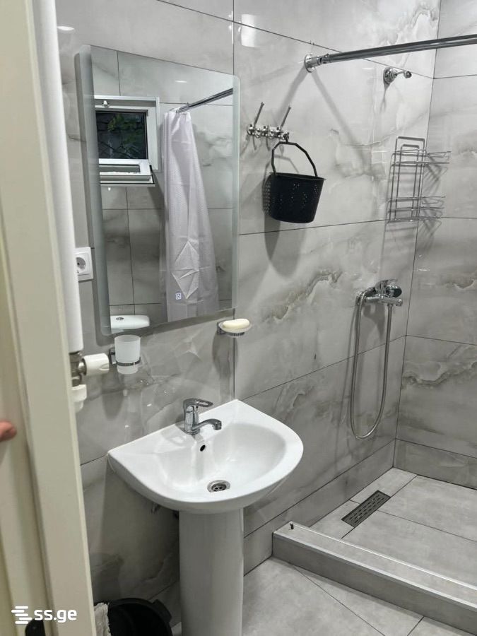 2 Room Private House For Rent. Varketili view 10
