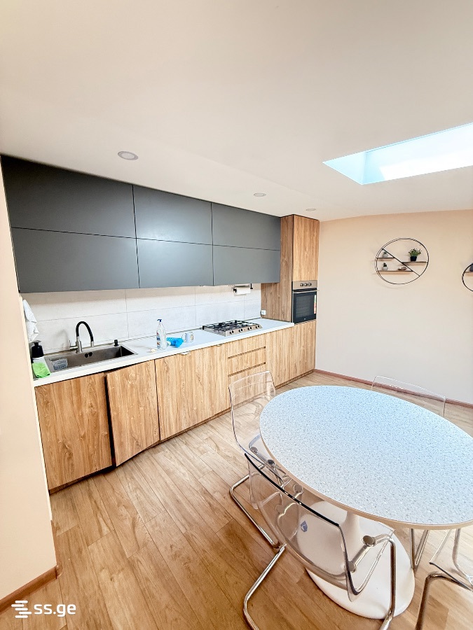 5 Room Flat For Rent. Chugureti view 7