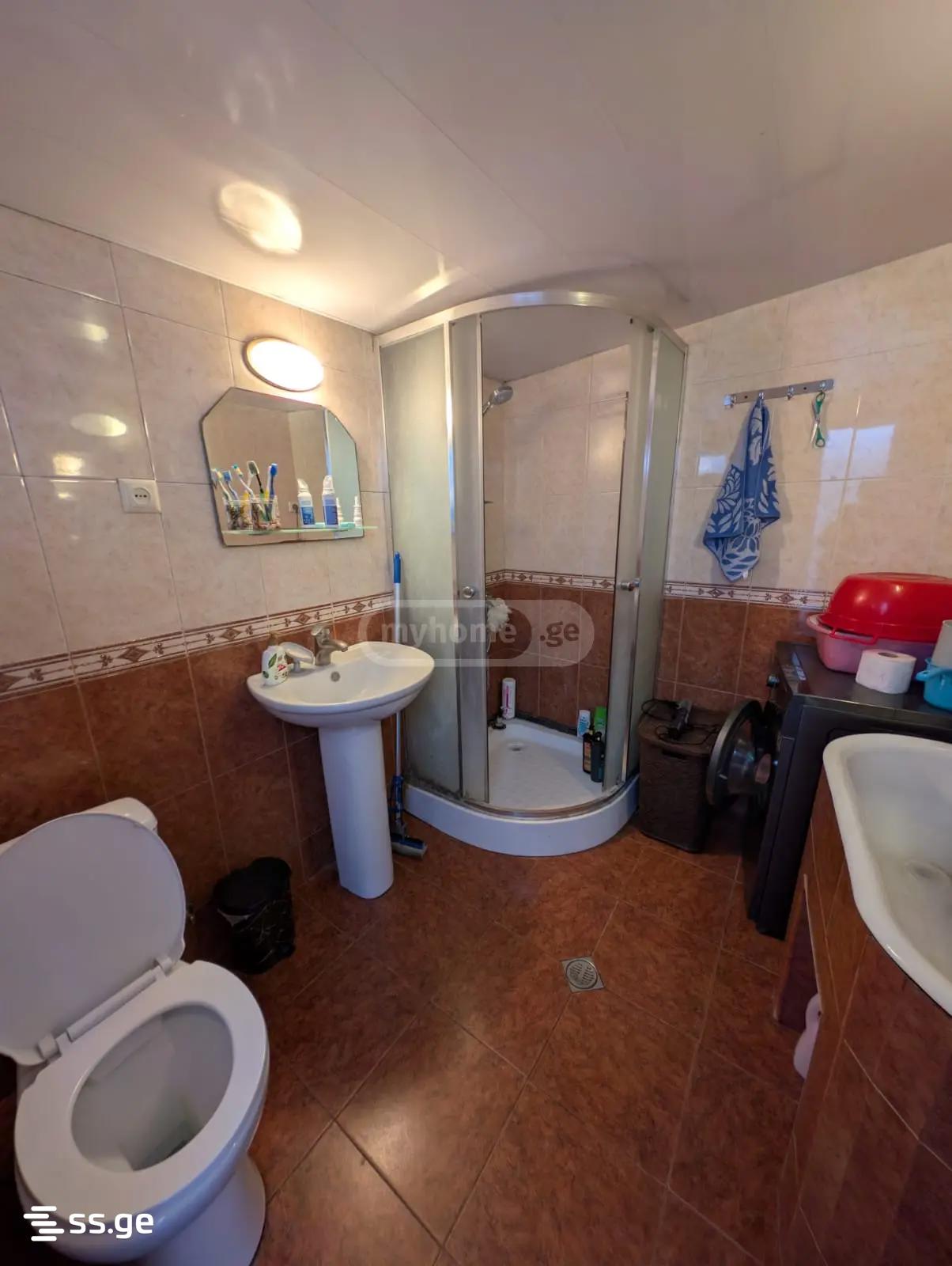 5 Room Private House For Sale view 12