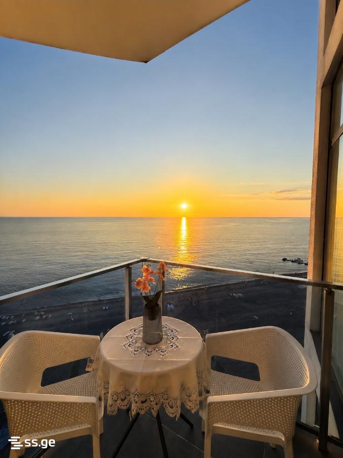 1 Room Flat Daily Rent. Gonio view 1