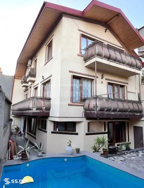 7 Room Private House For Sale view 11