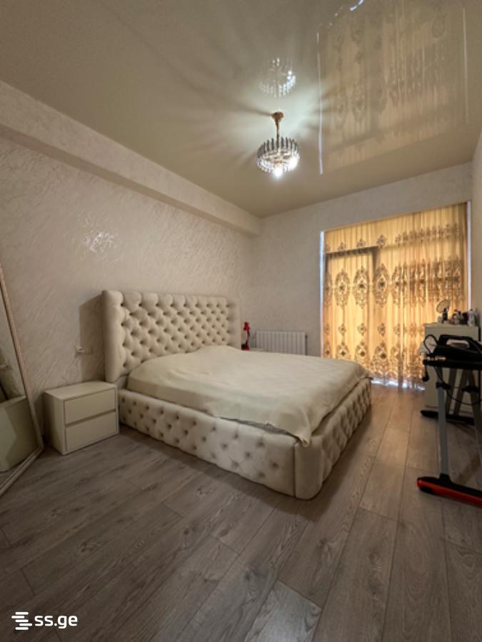3 Room Flat For Sale view 2