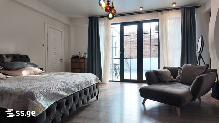 7 Room Private House For Sale view 11