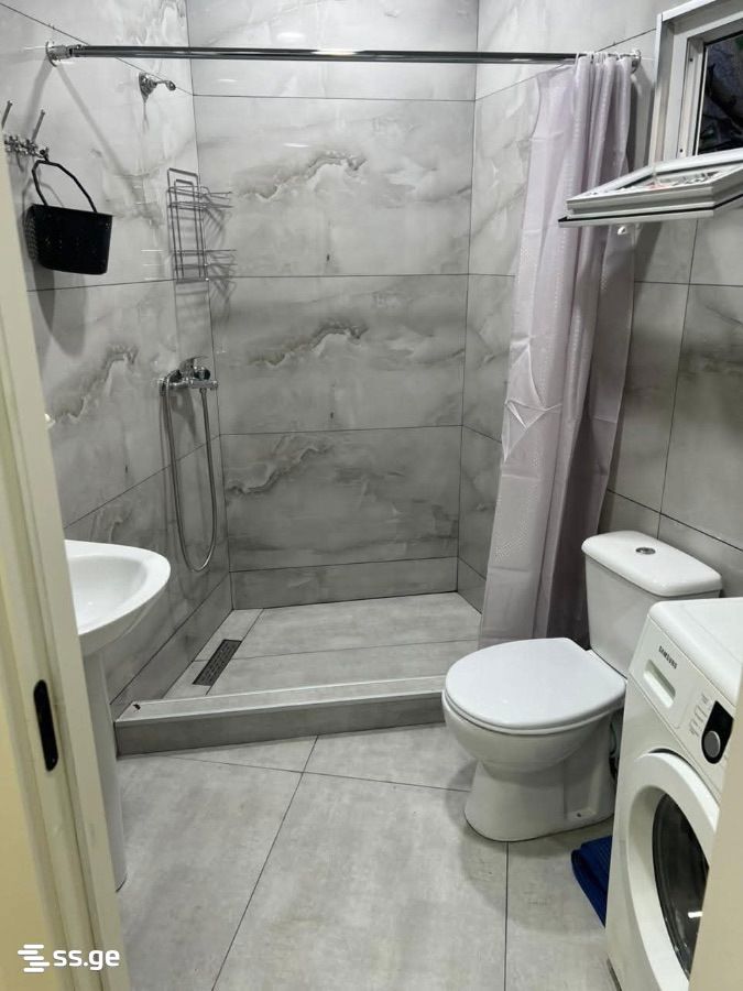 2 Room Private House For Rent. Varketili view 9