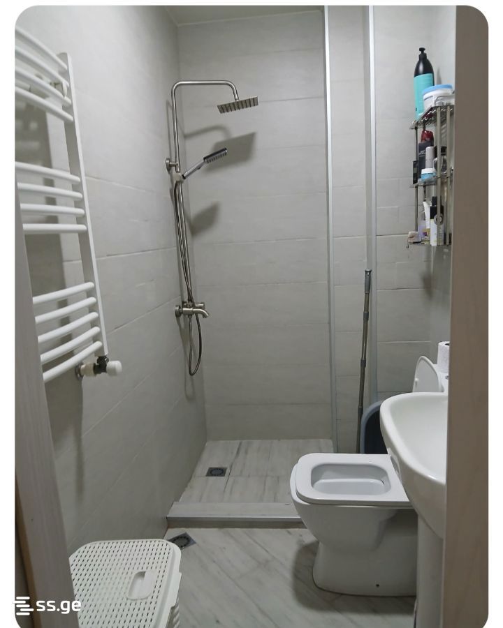 2 Room Flat Daily Rent. Qala view 4